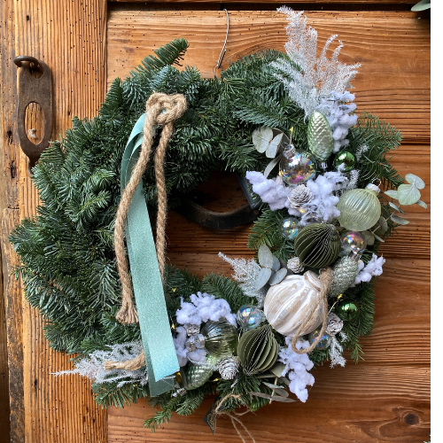 Věnec z živé jedle "Winter Elegance" Ø 35cm