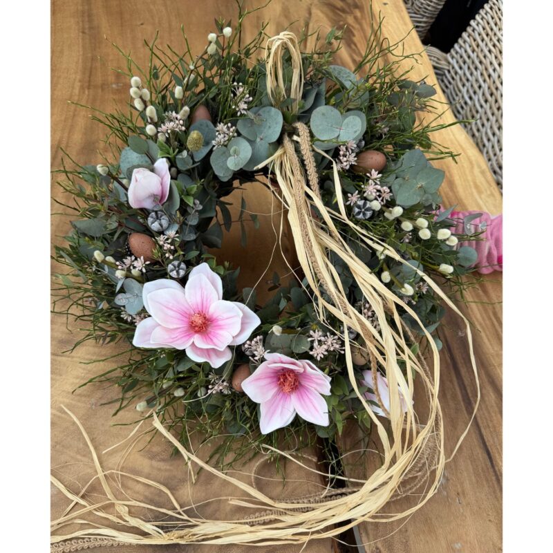 Luxusní jarní věnec Magnolia průměr 30/40cm