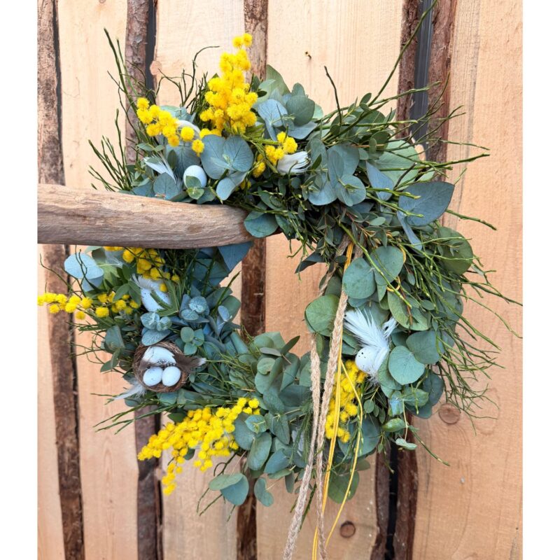 Jarní věnec Eucalyptus & Mimosa/průměr 30cm